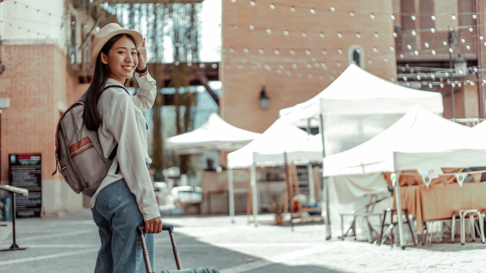 Untitled design - 2025-03-25T154117.500 UAE's Tourism Boom