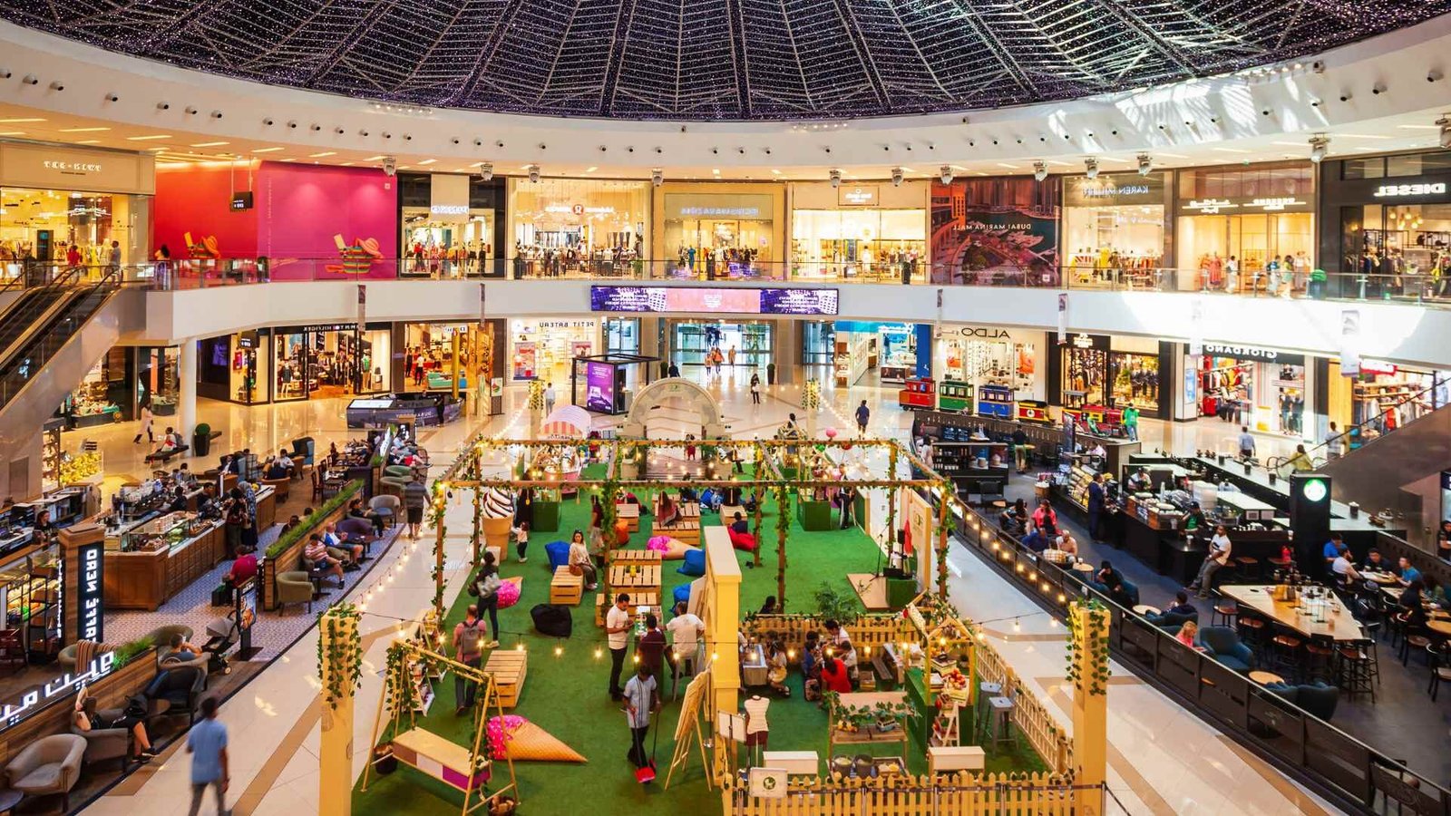 Untitled design - 2025-03-26T142019.821 UAE Eid Shopping