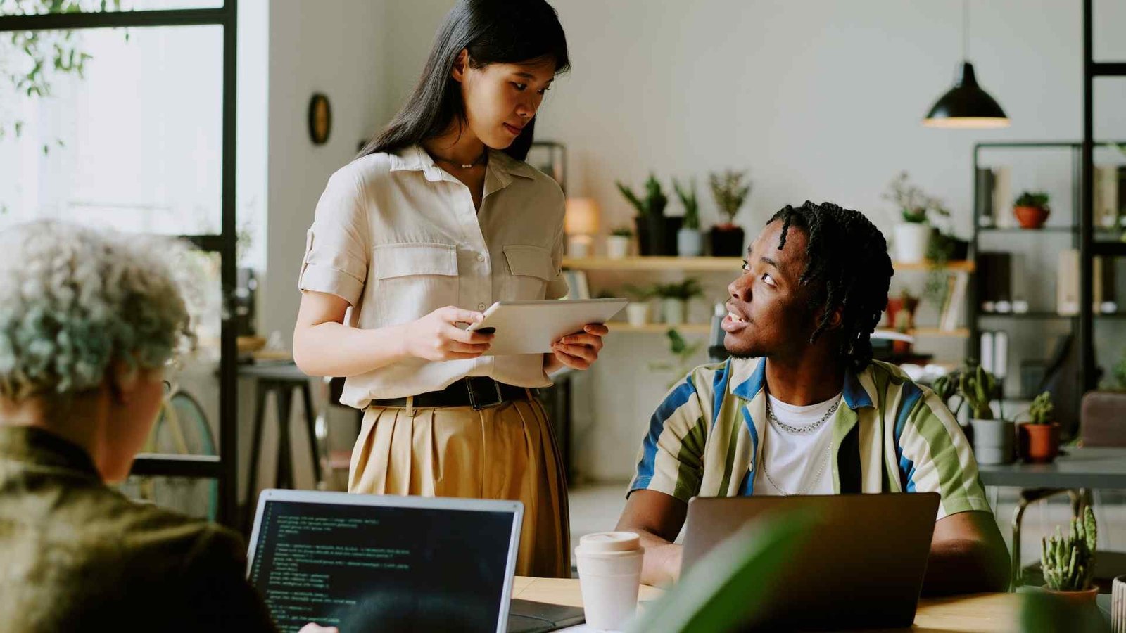 Gen-Z  Rejects Middle Management Roles