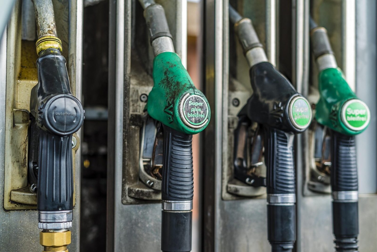 UAE Announces November 2025 Petrol Prices