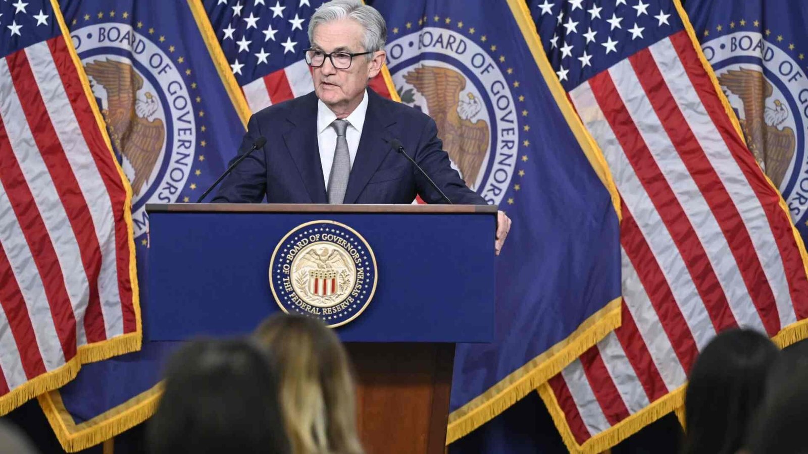 UAE Central Bank cuts