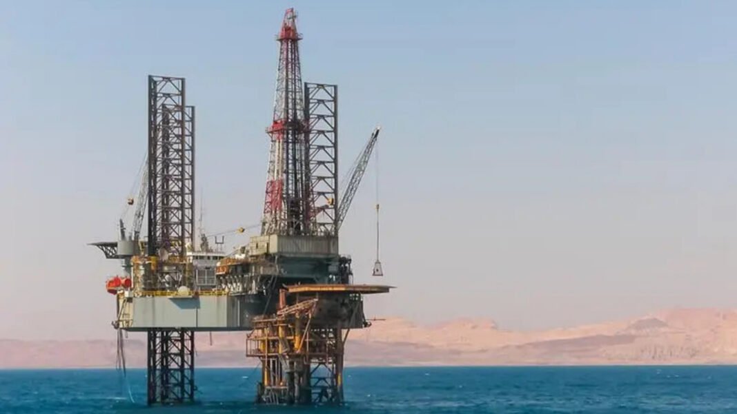 Eni Identifies New Offshore Gas Reserves in Egypt Eni makes major gas discovery in Egypt
