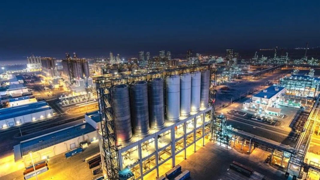 Abu Dhabi’s Kezad secures $40m industrial sector investment Kezad secures $40m industrial sector investment